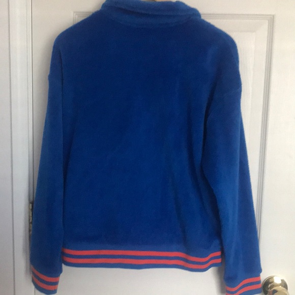 Sweater - Picture 4 of 4